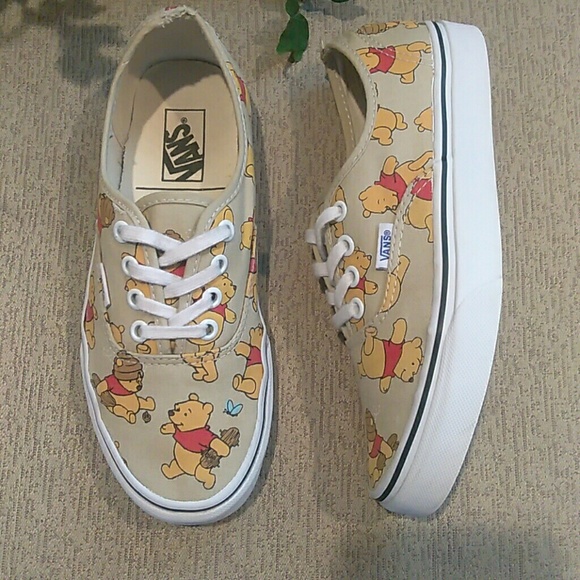 winnie the pooh vans size 6.5